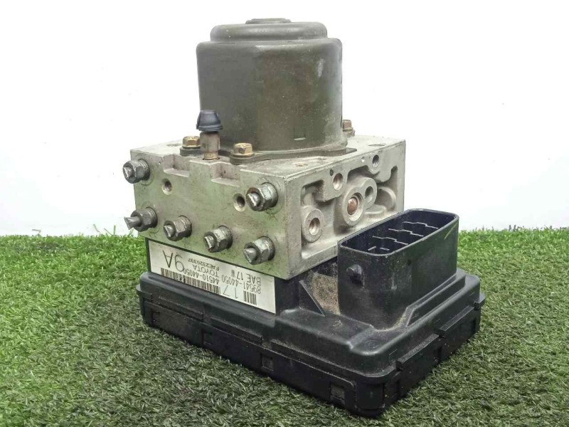 Recambio de abs para toyota avensis verso (m20) 2.0 16v vvt-i referencia OEM IAM 4451044050-8954144050  