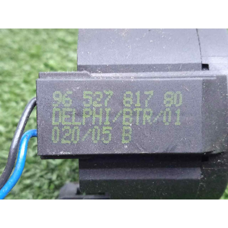 Recambio de antena para peugeot 1007 1.4 hdi referencia OEM IAM 9652781780  