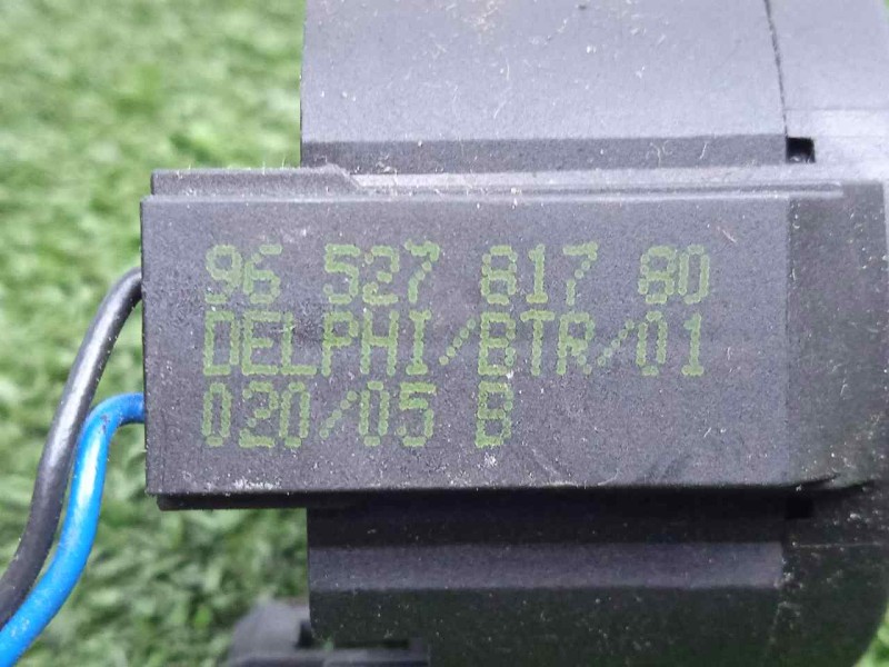 Recambio de antena para peugeot 1007 1.4 hdi referencia OEM IAM 9652781780  