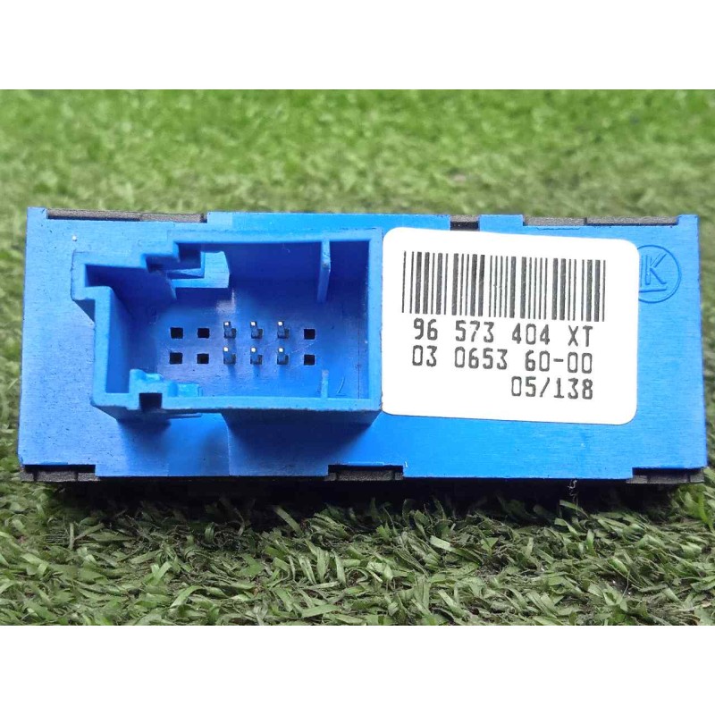 Recambio de interruptor para peugeot 1007 1.4 hdi referencia OEM IAM 96573404XT-0306536000  