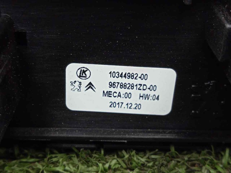 Recambio de mando elevalunas delantero izquierdo para opel crossland x 1.2 referencia OEM IAM 96788281ZD-1034498200 4.BOTONES 