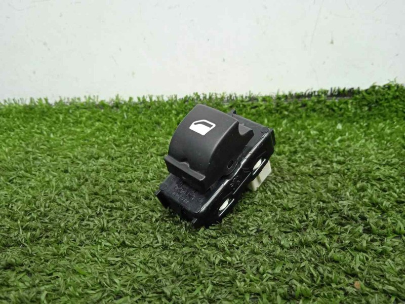 Recambio de mando elevalunas delantero derecho para opel crossland x 1.2 referencia OEM IAM 13483539 4.PINES 