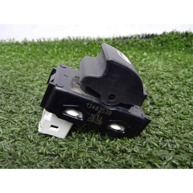 Recambio de mando elevalunas delantero derecho para opel crossland x 1.2 referencia OEM IAM 13483539 4.PINES 