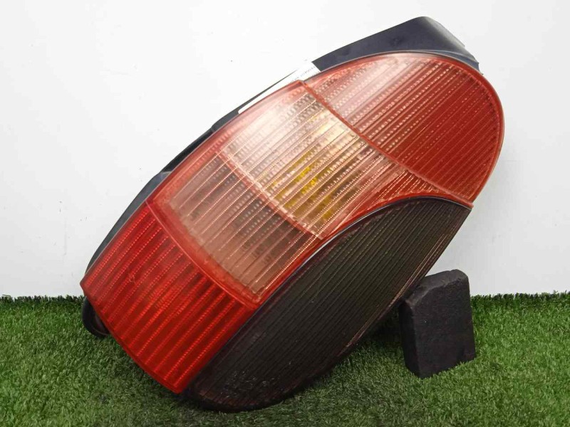 Recambio de piloto trasero derecho para peugeot 306 break 1.9 turbodiesel cat referencia OEM IAM  RANCHERA/FAMILIAR 