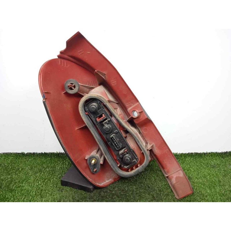 Recambio de piloto trasero derecho para peugeot 306 break 1.9 turbodiesel cat referencia OEM IAM  RANCHERA/FAMILIAR 