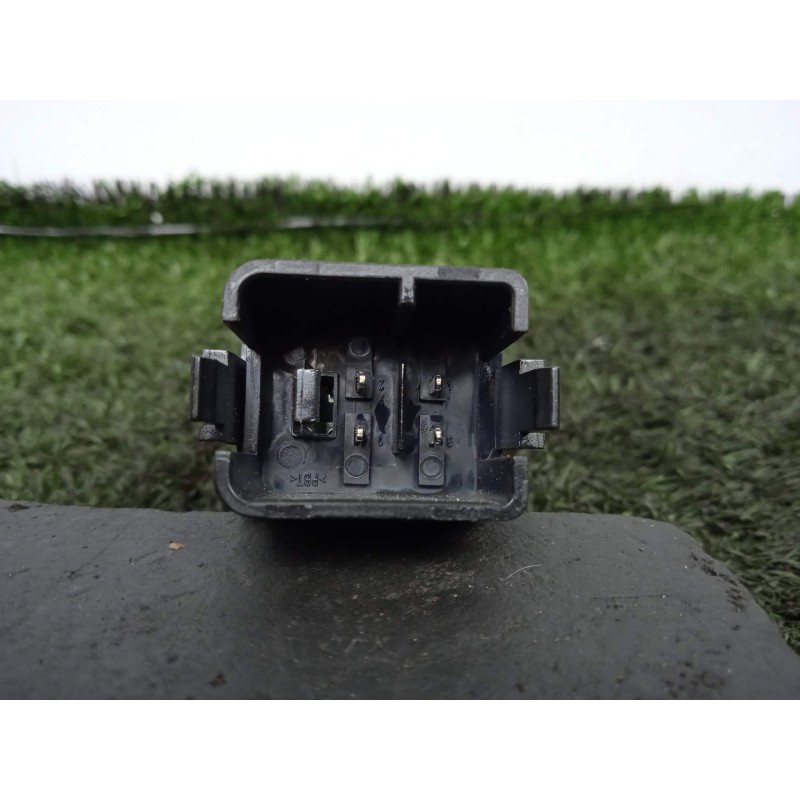 Recambio de warning para seat leon (1p1) 1.9 tdi referencia OEM IAM 5P0953235A 4.PINES 