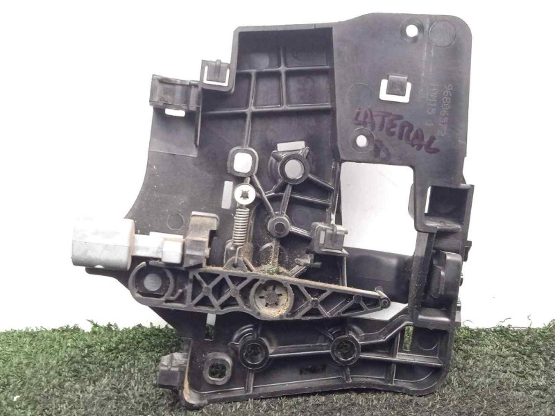 Recambio de maneta interior lateral derecha para peugeot expert kasten 1.6 hdi fap referencia OEM IAM 96806572  