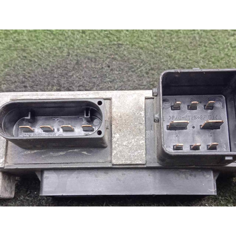 Recambio de caja precalentamiento para renault trafic combi 1.6 dci diesel referencia OEM IAM 271206395R  