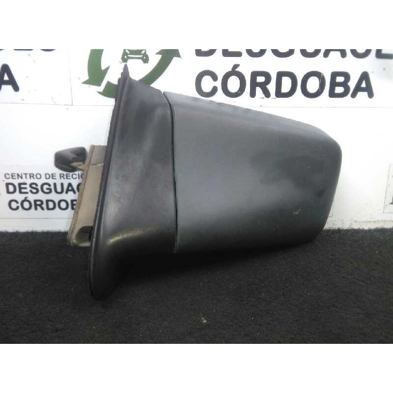 Recambio de retrovisor izquierdo para opel kadett e 1.6 referencia OEM IAM  MANUAL NEGRO.PLASTICO