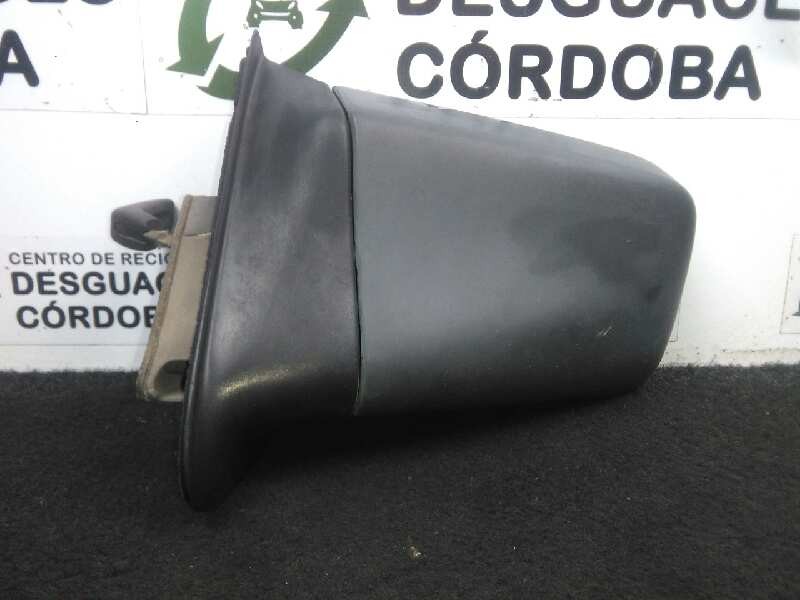 Recambio de retrovisor izquierdo para opel kadett e 1.6 referencia OEM IAM  MANUAL NEGRO.PLASTICO