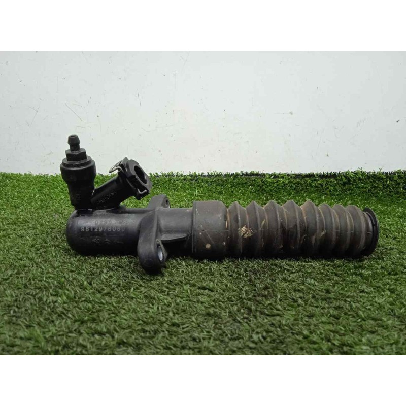 Recambio de cilindro receptor embrague para opel crossland x 1.2 referencia OEM IAM 9812976080  