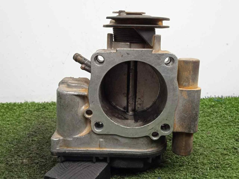 Recambio de caja mariposa para volkswagen passat berlina (3b2) 1.6 referencia OEM IAM 058133063H  