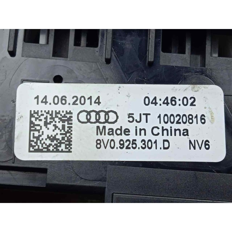 Recambio de warning para audi a3 sedán(8vs) 2.0 16v tdi referencia OEM IAM 8V0925301D  