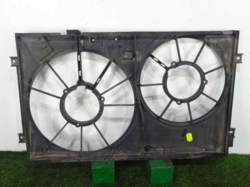 Recambio de calandra delantera de radiador para seat leon (1p1) 1.9 tdi referencia OEM IAM 1K0121207T  