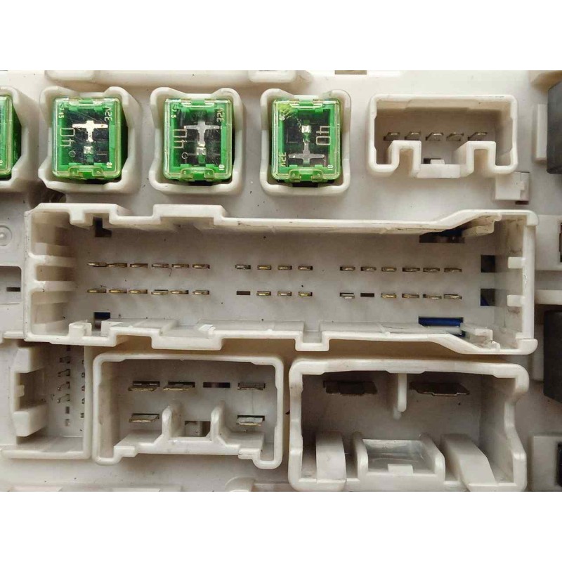 Recambio de caja reles / fusibles para smart forfour 1.1 cat referencia OEM IAM A4545400024-MN108328  