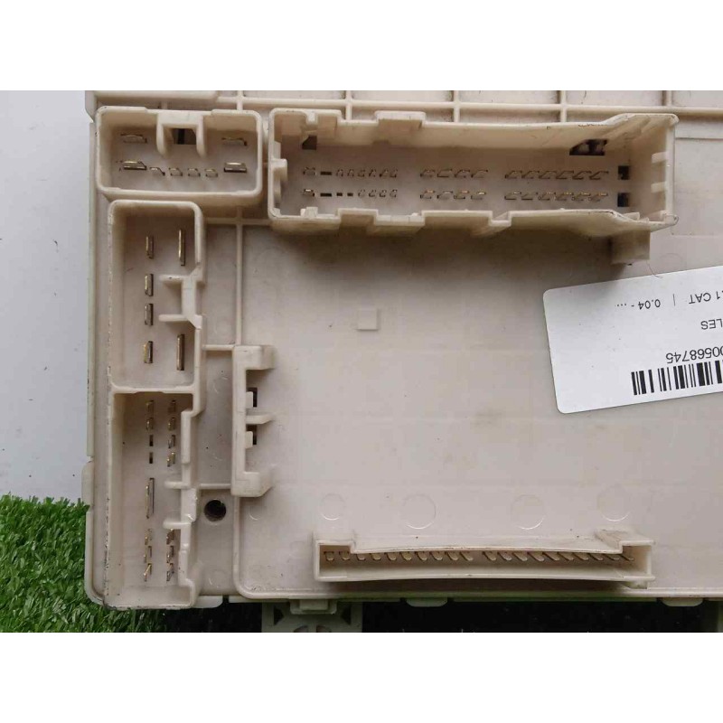 Recambio de caja reles / fusibles para smart forfour 1.1 cat referencia OEM IAM A4545400024-MN108328  