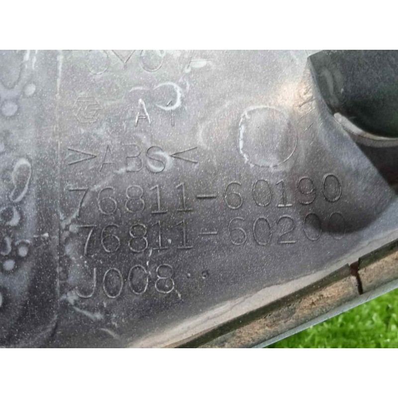 Recambio de moldura para toyota land cruiser (j15) 3.0 turbodiesel cat referencia OEM IAM 7681160902A1-7681160904A1 PORTON 