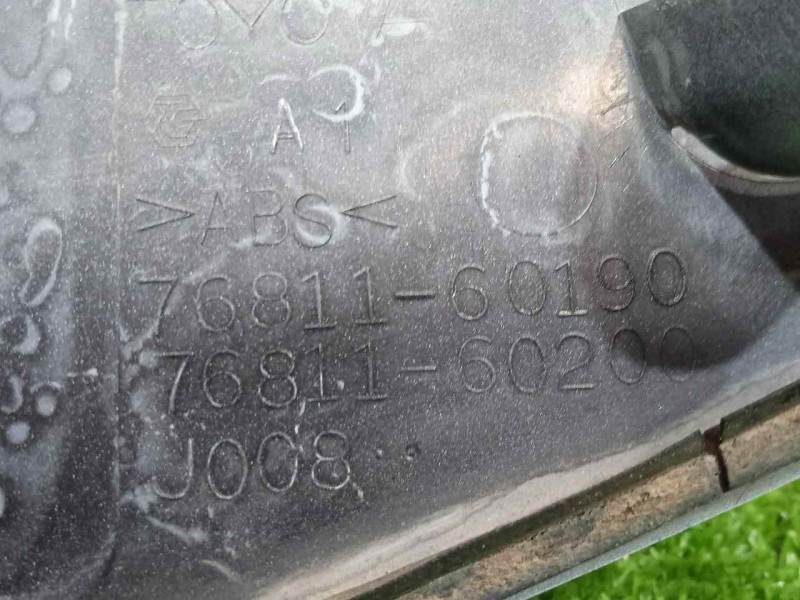 Recambio de moldura para toyota land cruiser (j15) 3.0 turbodiesel cat referencia OEM IAM 7681160902A1-7681160904A1 PORTON 