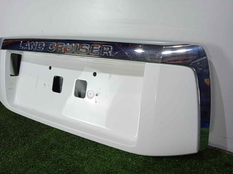 Recambio de moldura para toyota land cruiser (j15) 3.0 turbodiesel cat referencia OEM IAM 7681160902A1-7681160904A1 PORTON 