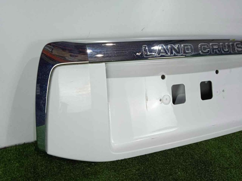 Recambio de moldura para toyota land cruiser (j15) 3.0 turbodiesel cat referencia OEM IAM 7681160902A1-7681160904A1 PORTON 