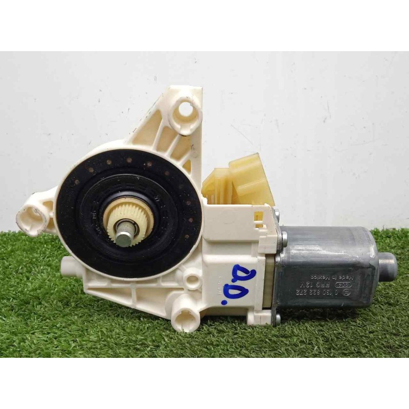 Recambio de motor elevalunas delantero derecho para mercedes-benz clase r (w251) 3.0 cdi cat referencia OEM IAM A2518200842-9970
