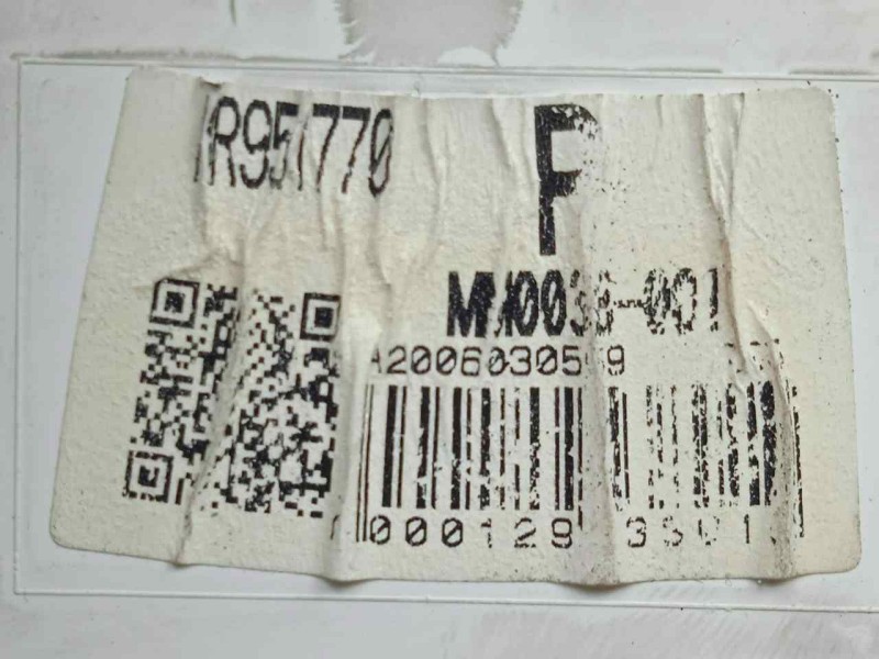 Recambio de cuadro instrumentos para mitsubishi colt cabrio czc 1.5 cat referencia OEM IAM MR951770 CON.TARA 