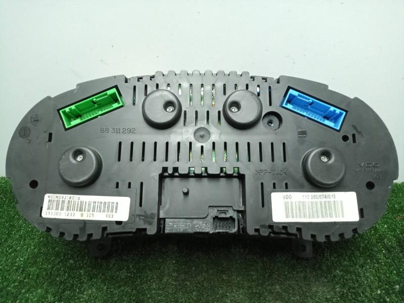 Recambio de cuadro instrumentos para seat leon (1m1) 1.9 tdi referencia OEM IAM 110080074015-W01M0920801B VDO 3.CONECTORES