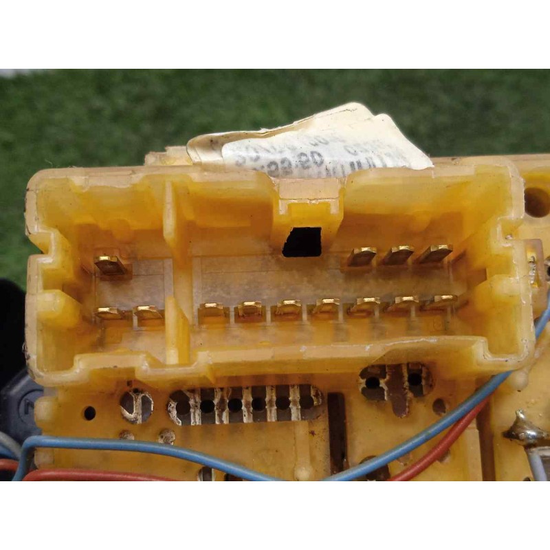 Recambio de mando limpia para renault trafic combi 1.6 dci diesel referencia OEM IAM E10745573  