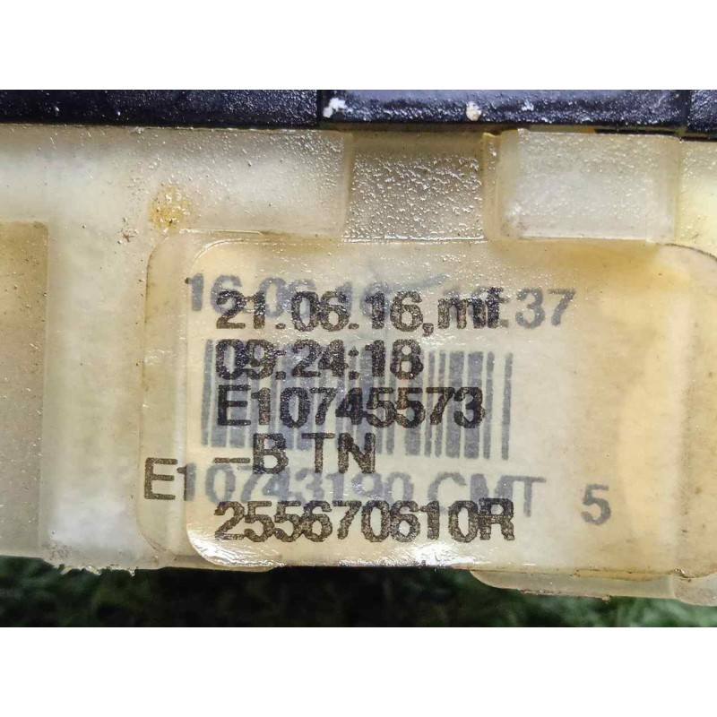 Recambio de mando luces para renault trafic combi 1.6 dci diesel referencia OEM IAM E10745573-255670610R  