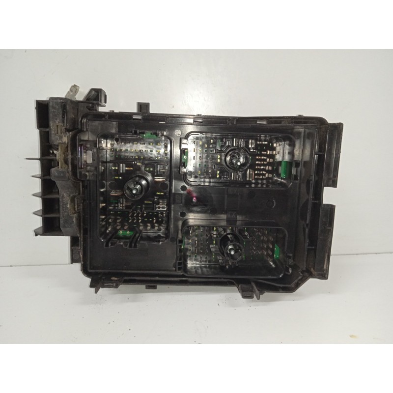 Recambio de caja reles / fusibles para opel astra k lim. 5türig selective referencia OEM IAM 39040853-8639800000000U-812461952  