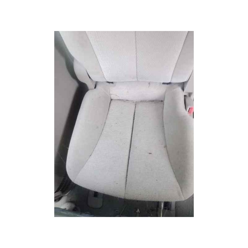 Recambio de asientos tercera fila para kia carnival 2.9 crdi cat referencia OEM IAM  TRASERO.DERECHO TELA
