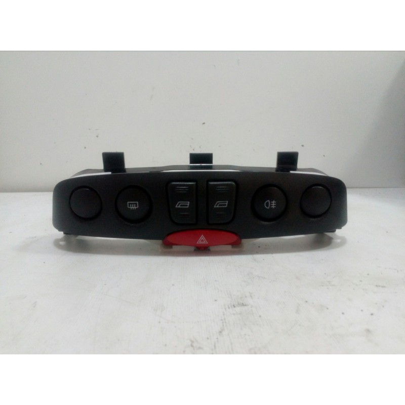 Recambio de warning para fiat punto berlina (188) 1.2 cat referencia OEM IAM 0735268024-5003818 SIN USAR 