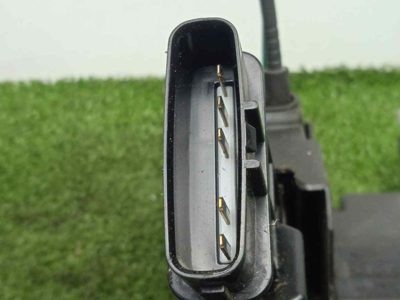 Recambio de cerradura puerta delantera izquierda para kia magentis 2.0 crdi referencia OEM IAM XA70200 5.PINES 