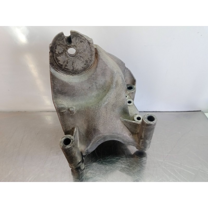 Recambio de soporte motor para volkswagen touareg (7la) 2.5 tdi referencia OEM IAM 070199308A  