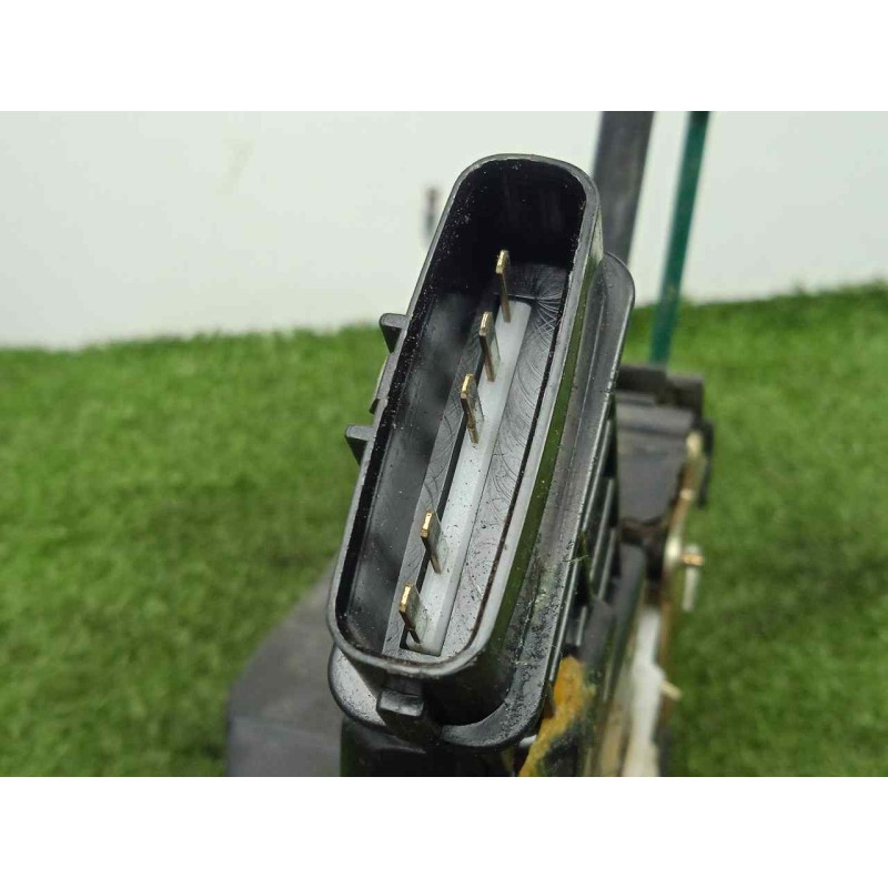 Recambio de cerradura puerta delantera derecha para kia magentis 2.0 crdi referencia OEM IAM XA20500 5.PINES 