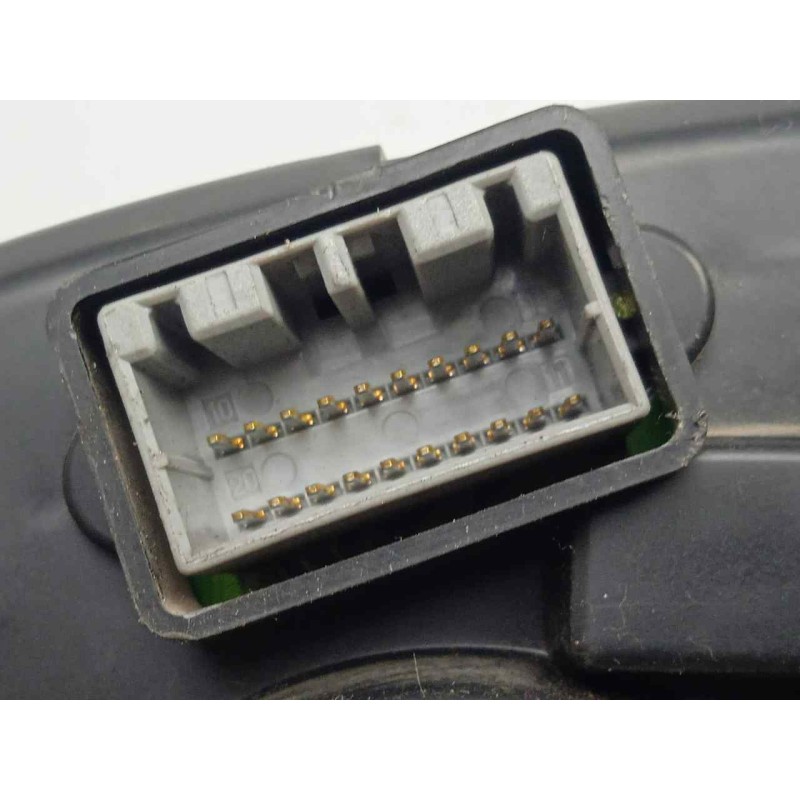 Recambio de cuadro instrumentos para kia magentis 2.0 crdi referencia OEM IAM 940132G14  