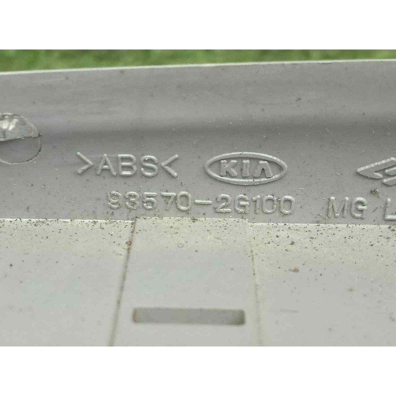 Recambio de mando elevalunas delantero izquierdo para kia magentis 2.0 crdi referencia OEM IAM 93570-2G100S8-457490  