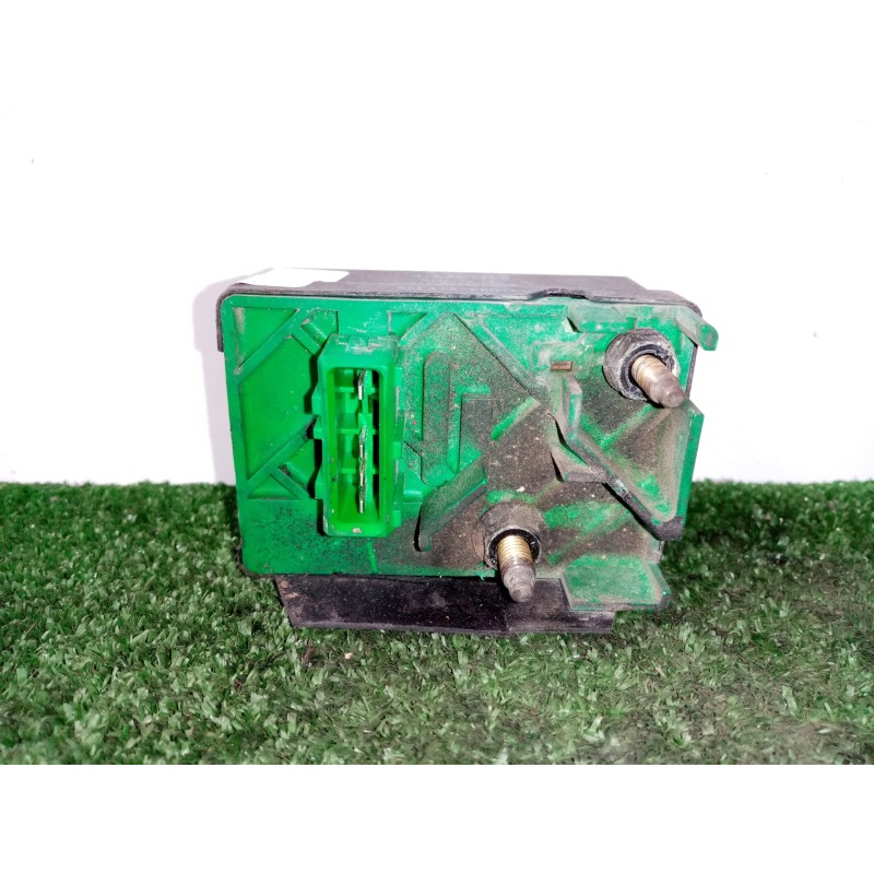 Recambio de caja precalentamiento para peugeot 206 berlina 1.9 diesel referencia OEM IAM 9638931980  