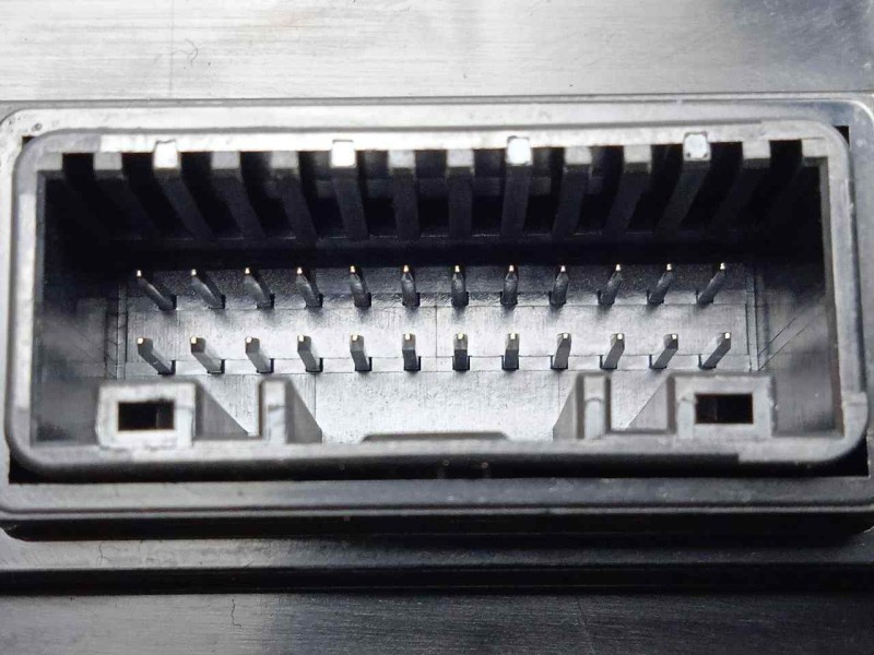 Recambio de mando esp para kia ceed 1.0 tgdi cat referencia OEM IAM 93700J7AD0  