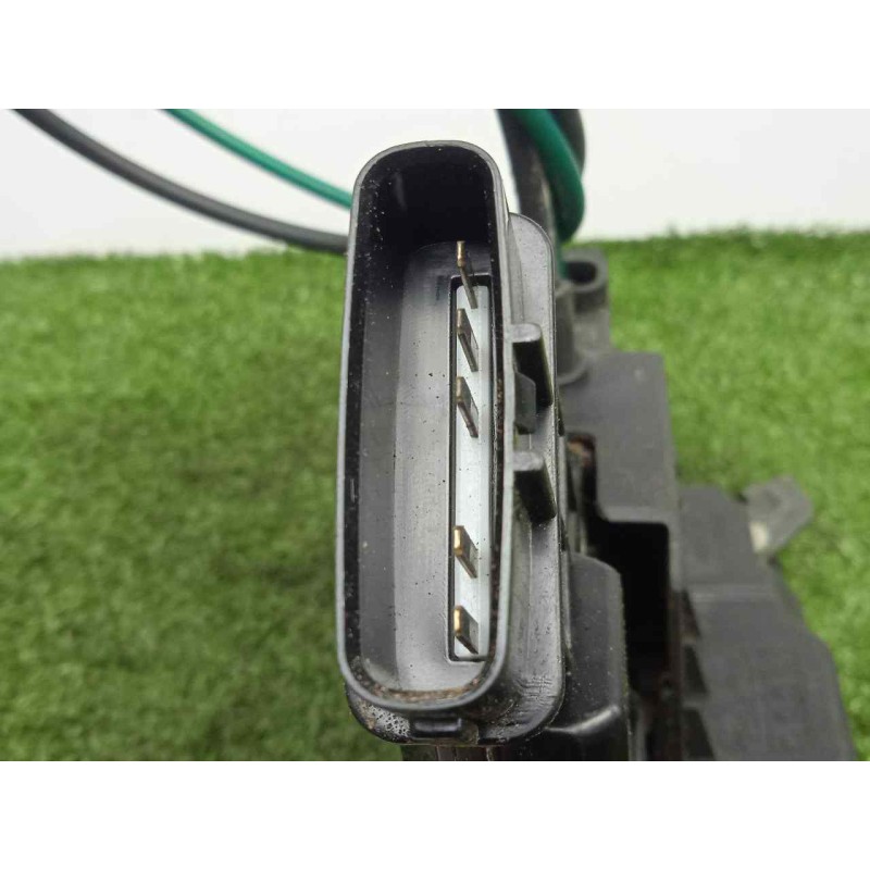 Recambio de cerradura puerta trasera izquierda para kia magentis 2.0 crdi referencia OEM IAM 814102G010 5.PINES 