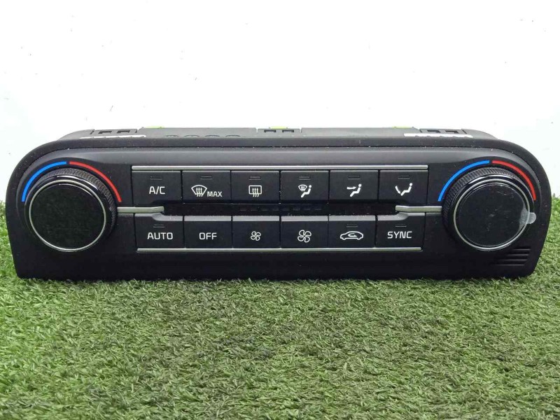 Recambio de mando climatizador para kia ceed 1.0 tgdi cat referencia OEM IAM 97250J7202  