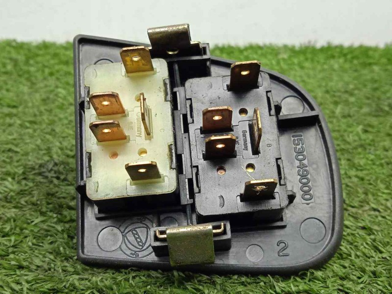 Recambio de mando elevalunas delantero izquierdo para alfa romeo 146 1.9 jtd cat referencia OEM IAM SINREFERENCIA 2.BOTONES 