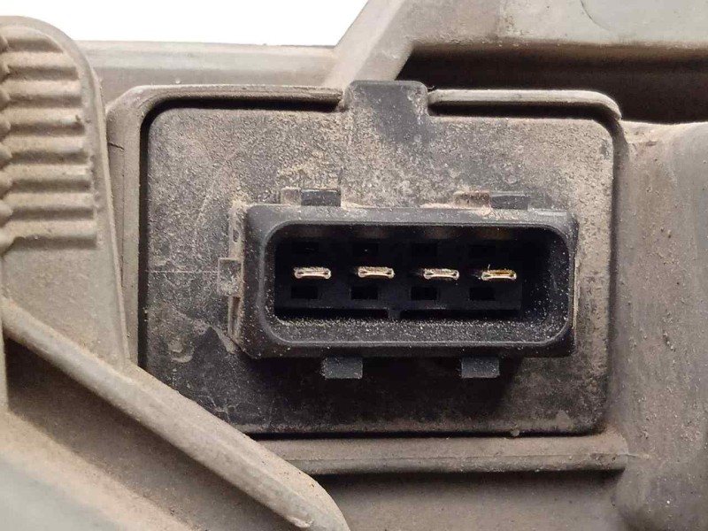 Recambio de faro derecho para alfa romeo 146 1.9 jtd cat referencia OEM IAM SINREFERENCIA CON.LUPA 