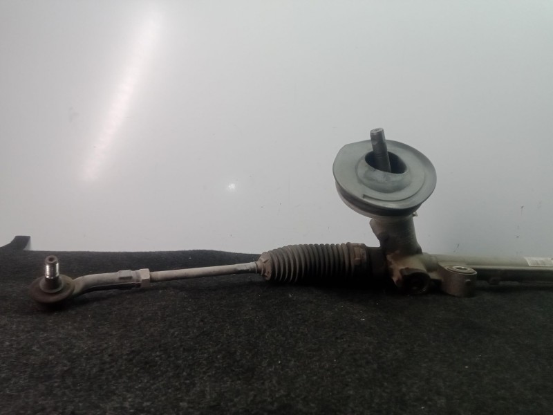 Recambio de cremallera direccion para ford fiesta (ccn) 1.25 16v cat referencia OEM IAM 8V513200CF-B299LHD  