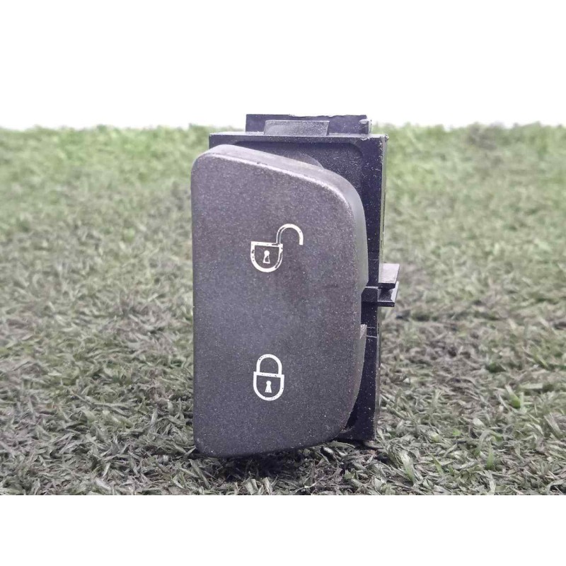 Recambio de interruptor para land rover evoque 2.2 td4 cat referencia OEM IAM BJ3214017BB INTERRUPTOR.CIERRE 