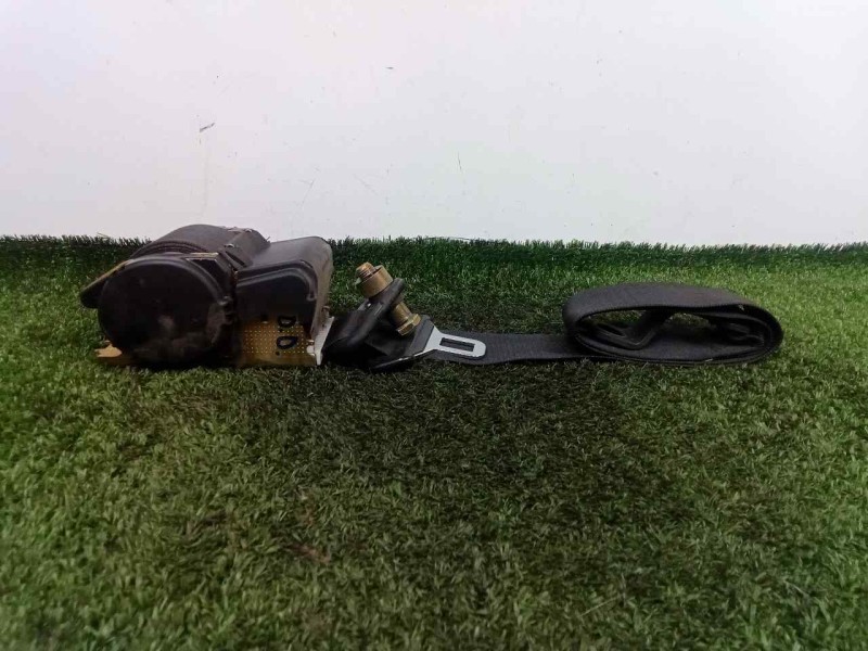 Recambio de cinturon seguridad delantero derecho para bmw serie 3 berlina (e30) 1.6 referencia OEM IAM 72111972058  