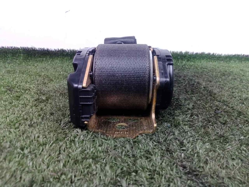 Recambio de cinturon seguridad delantero derecho para bmw serie 3 berlina (e30) 1.6 referencia OEM IAM 72111972058  