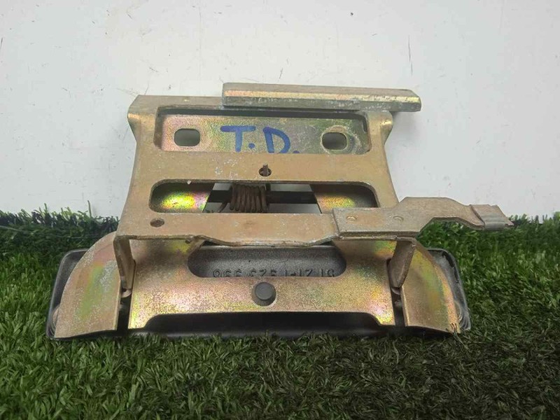 Recambio de maneta exterior trasera derecha para bmw serie 3 berlina (e30) 1.6 referencia OEM IAM 51221906608  