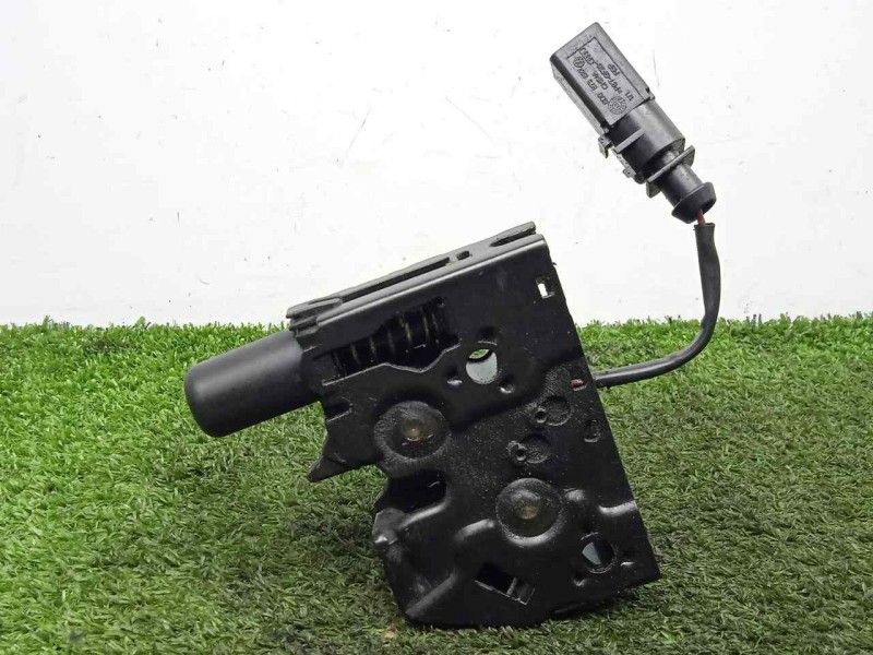 Recambio de cerradura capot para audi a3 sedán(8vs) 2.0 16v tdi referencia OEM IAM 8V0823509 2.PINES 
