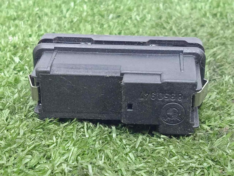 Recambio de warning para bmw serie 7 (e38) 3.0 24v turbodiesel cat referencia OEM IAM 8350947 4.PINES 